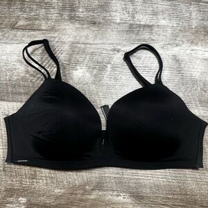 Victoria’s Secret Black Padded No-Wire Bra Size 32DD